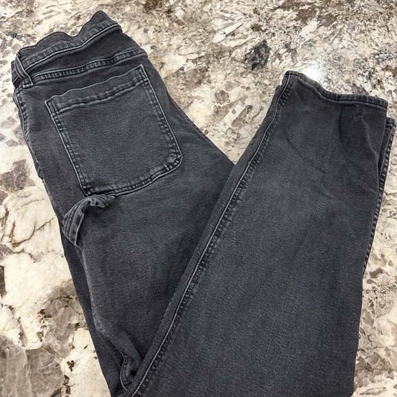 Hollister Men's Washed Black Relaxed Jeans - Picture 2 of 3